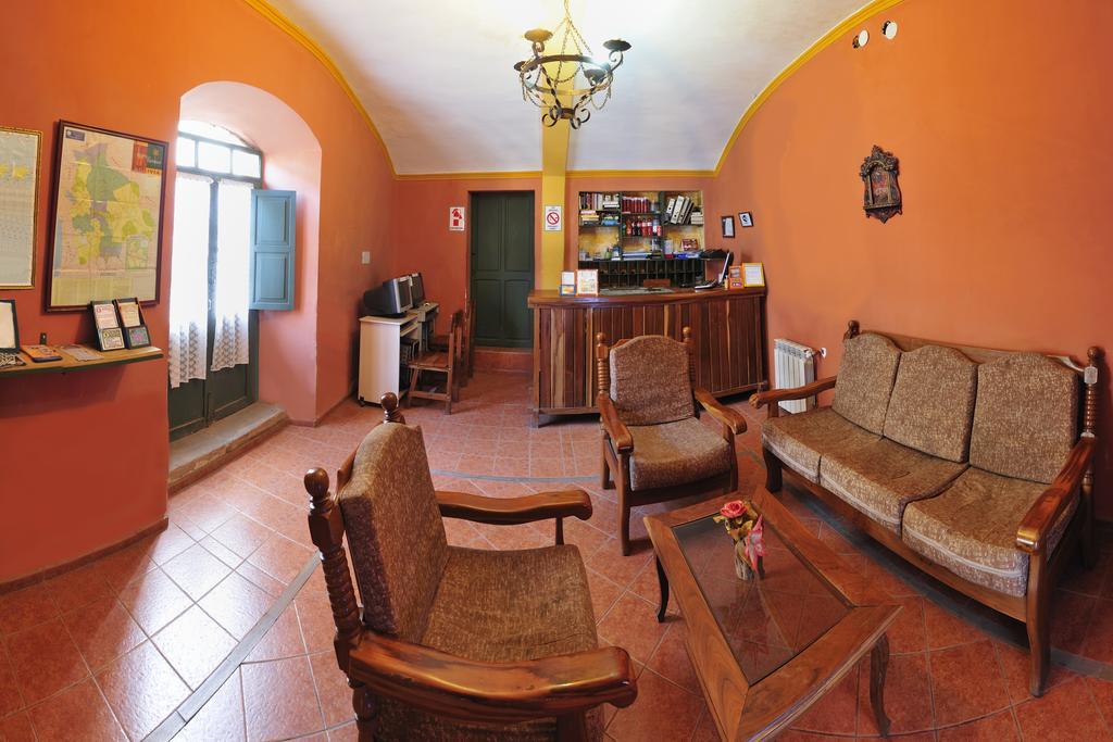 Hostal La Casona Потоси Экстерьер фото